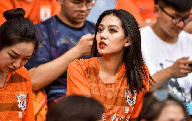 极强的姑娘